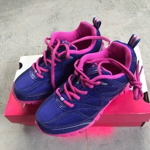 NEW Jumping Beans Kids Sneakers